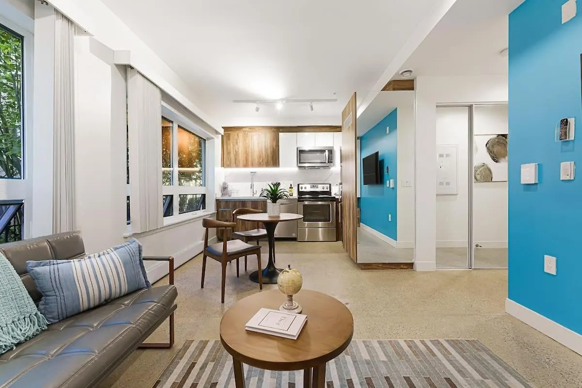 Modern & Cozy Urban Retreat In The Heart Of The City Βανκούβερ Διαμέρισμα